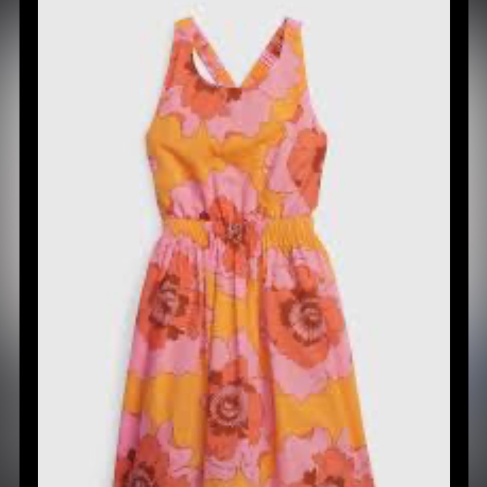 Gap dress brand new but has been washed. Girls 8!!